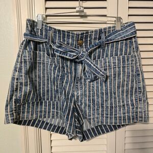 AE shorts